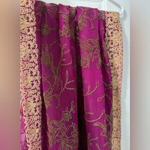 Elegant Gold Embroidered Pink dupatta Indian Pakistani